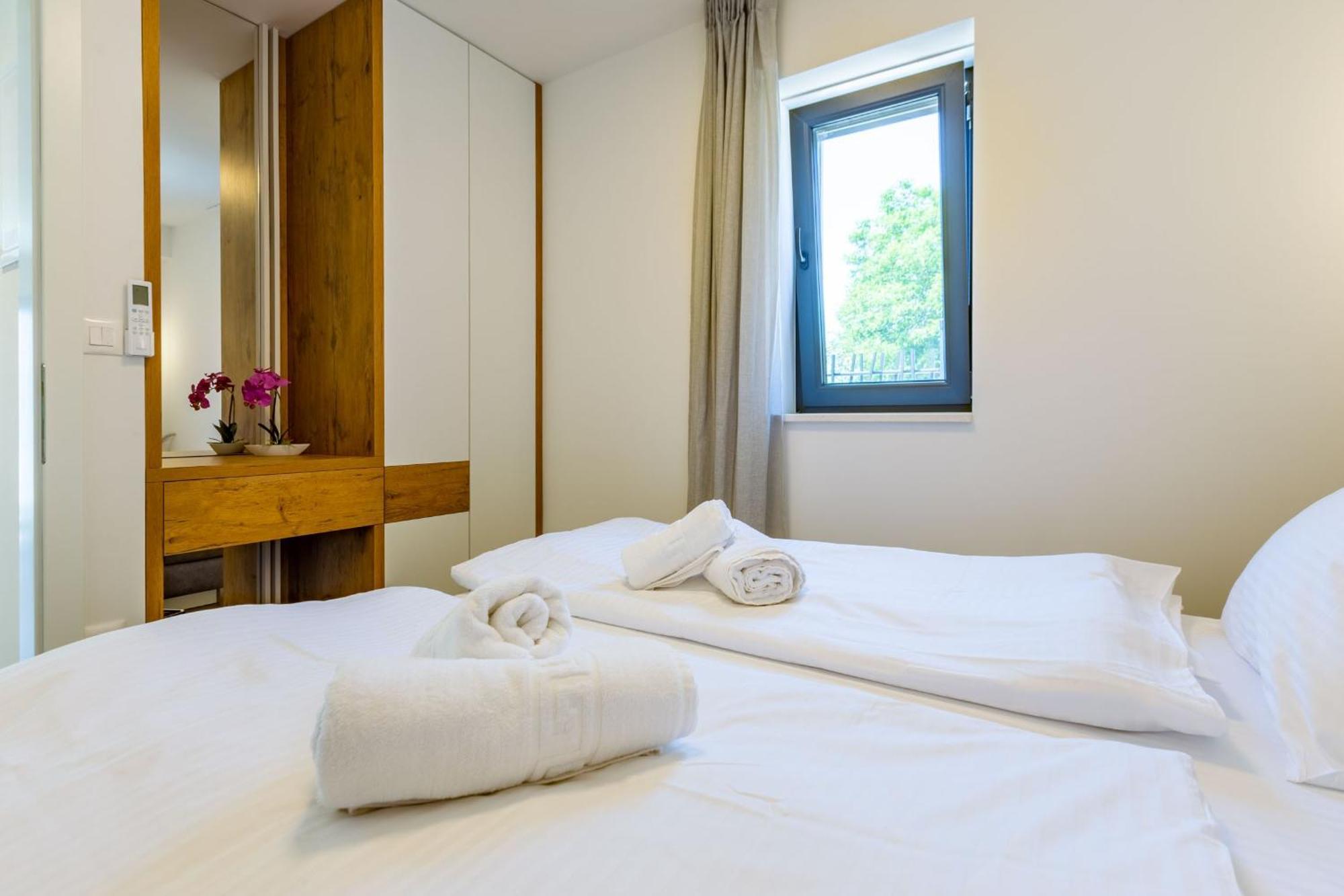 Casa Mia Apartments With Parking Zadar Room photo
