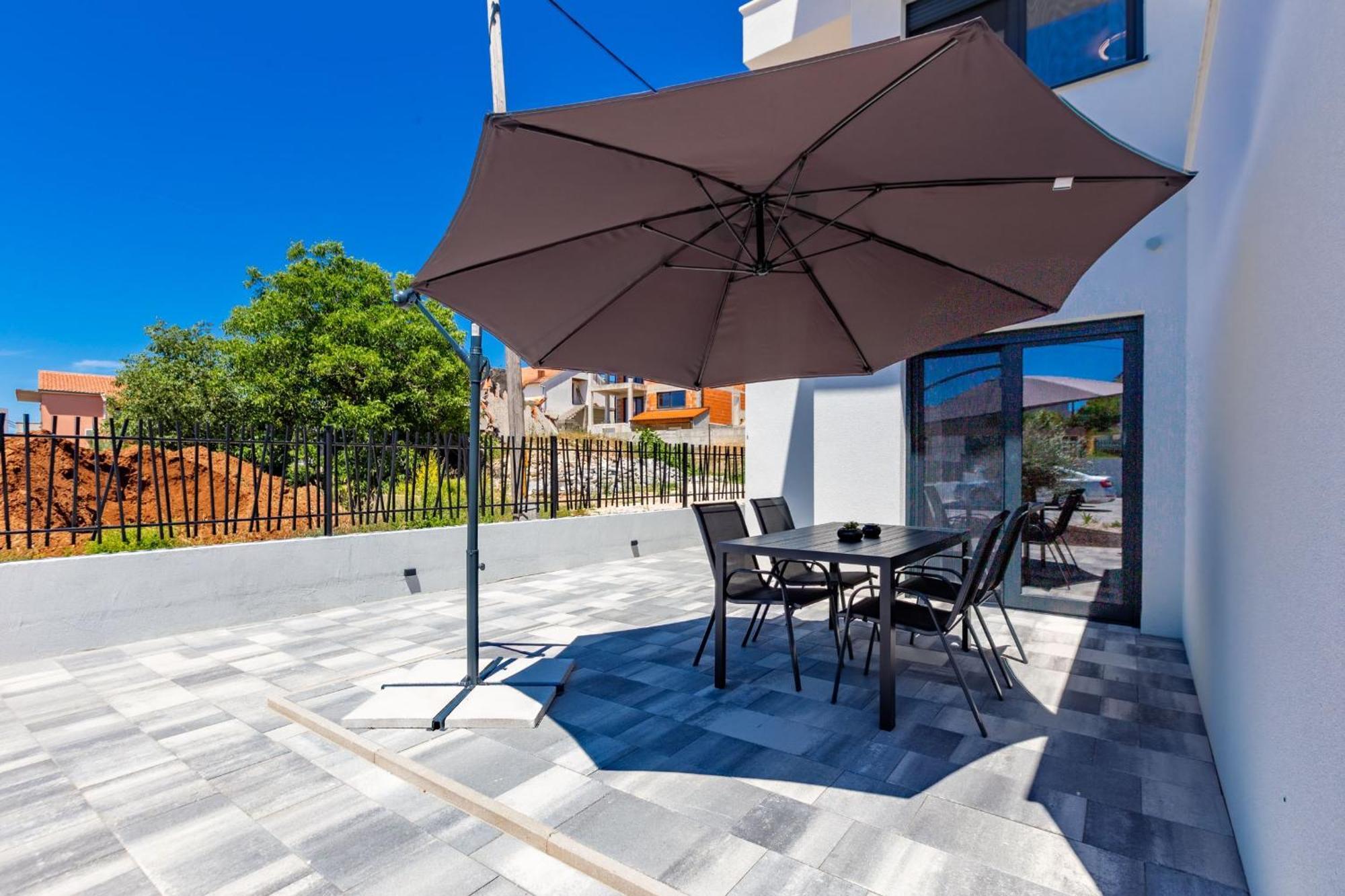 Casa Mia Apartments With Parking Zadar Room photo