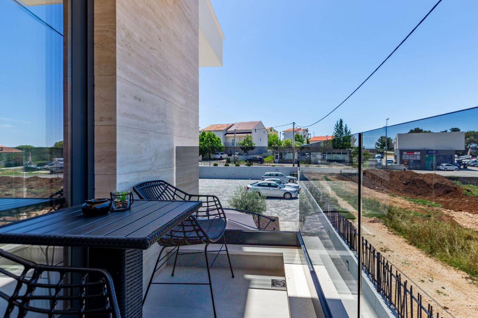 Casa Mia Apartments With Parking Zadar Exterior photo
