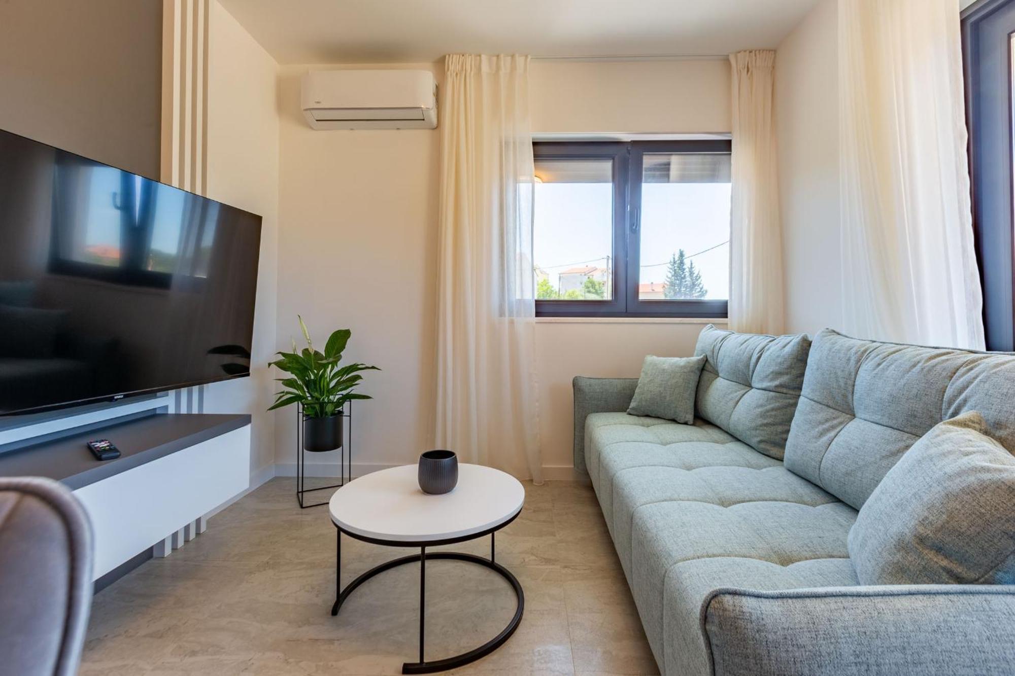 Casa Mia Apartments With Parking Zadar Exterior photo