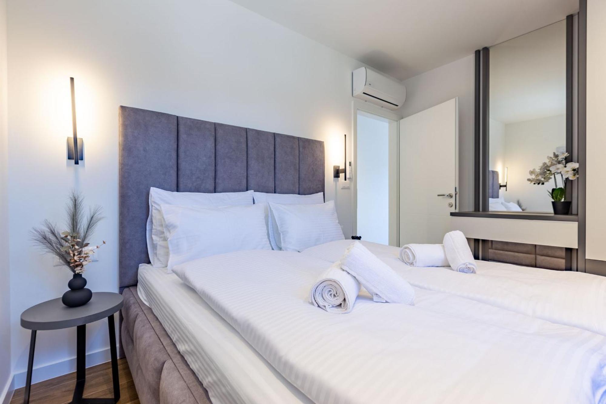 Casa Mia Apartments With Parking Zadar Exterior photo