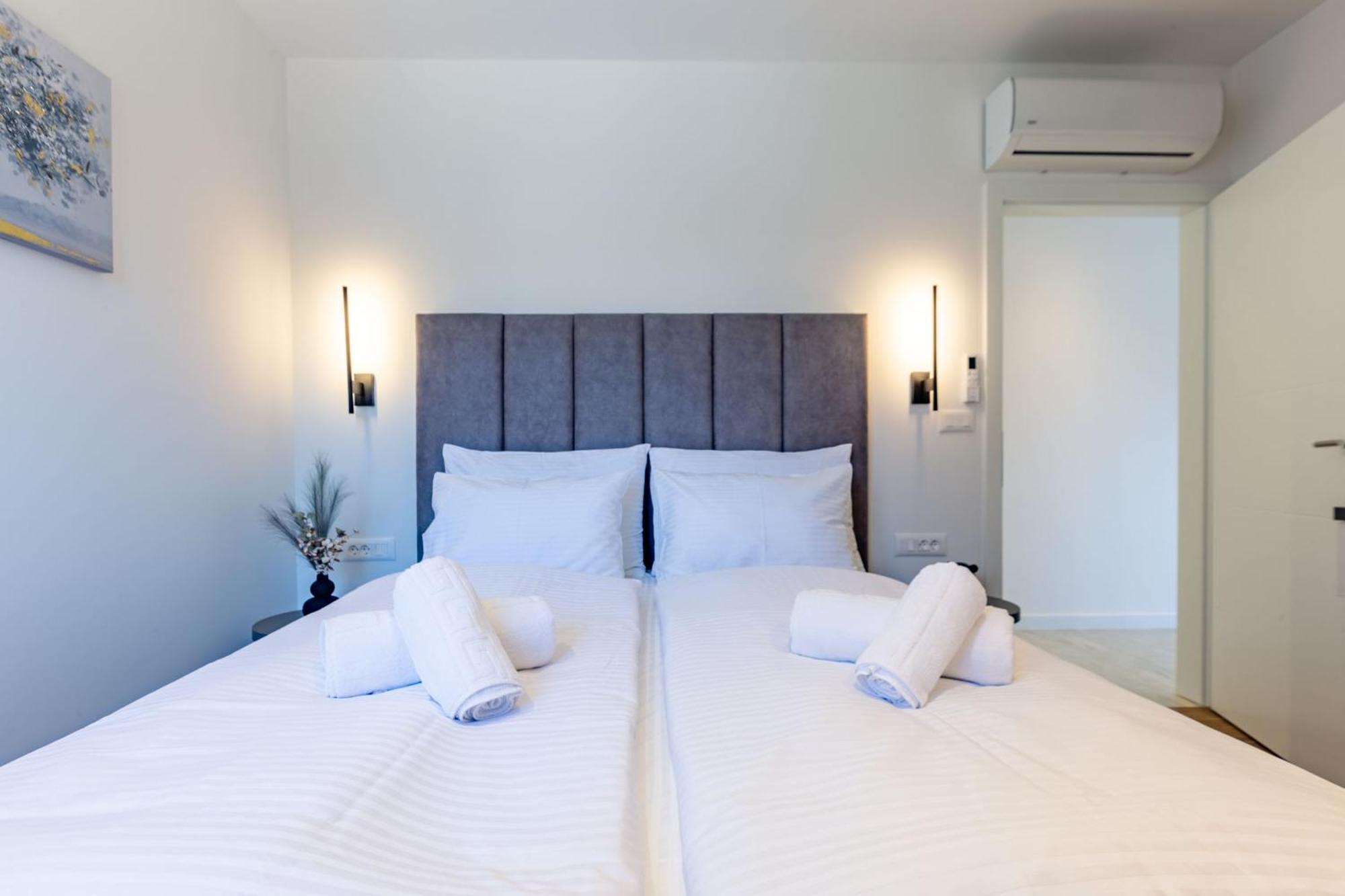 Casa Mia Apartments With Parking Zadar Exterior photo