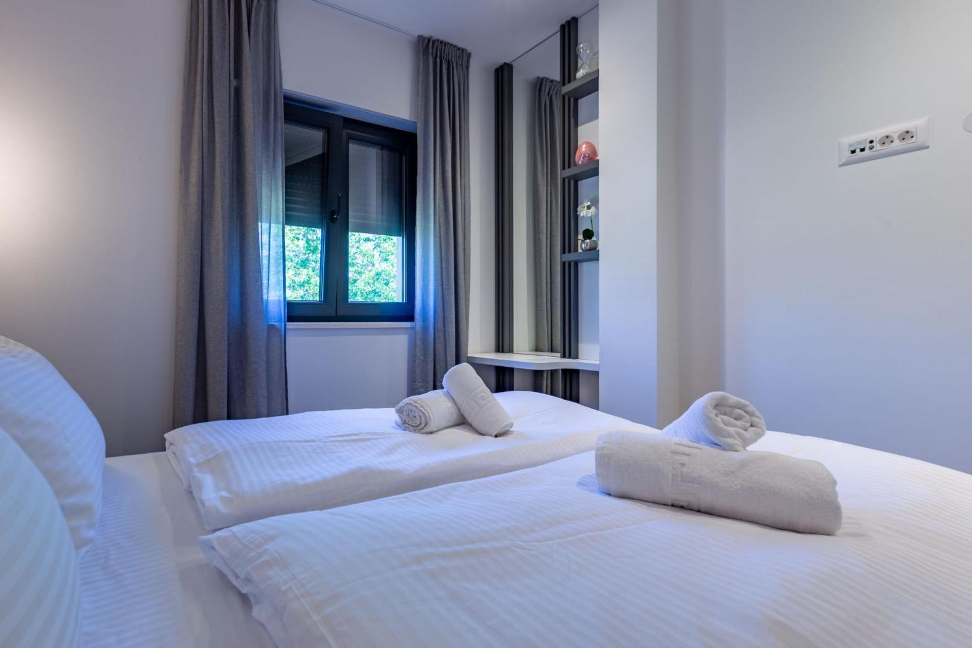 Casa Mia Apartments With Parking Zadar Exterior photo