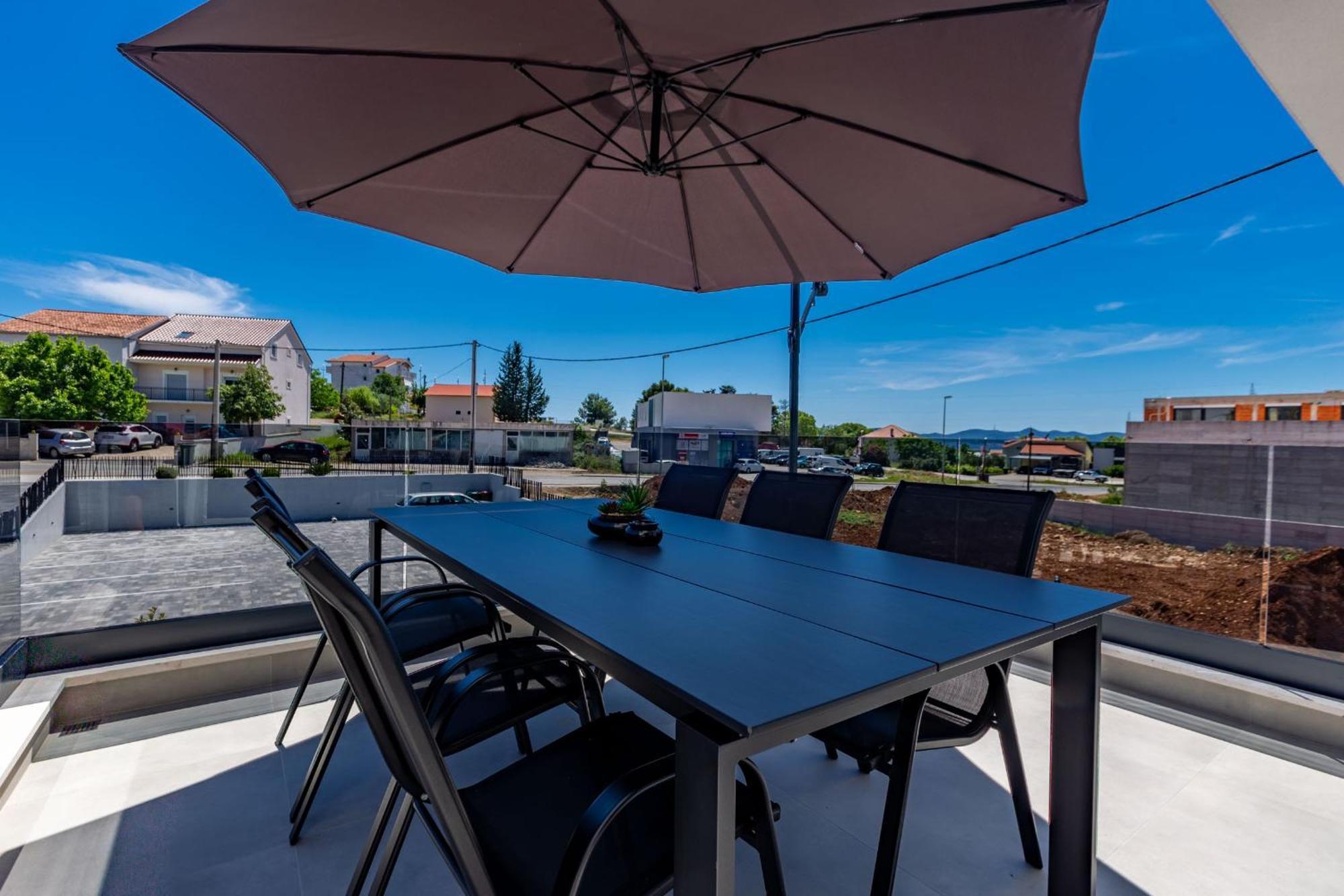 Casa Mia Apartments With Parking Zadar Exterior photo